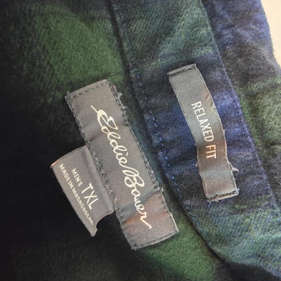 Eddie Bauer Mens XLT Green Blue Plaid Flannel Shirt Relaxed Fit Button Up Tartan - Picture 7 of 10